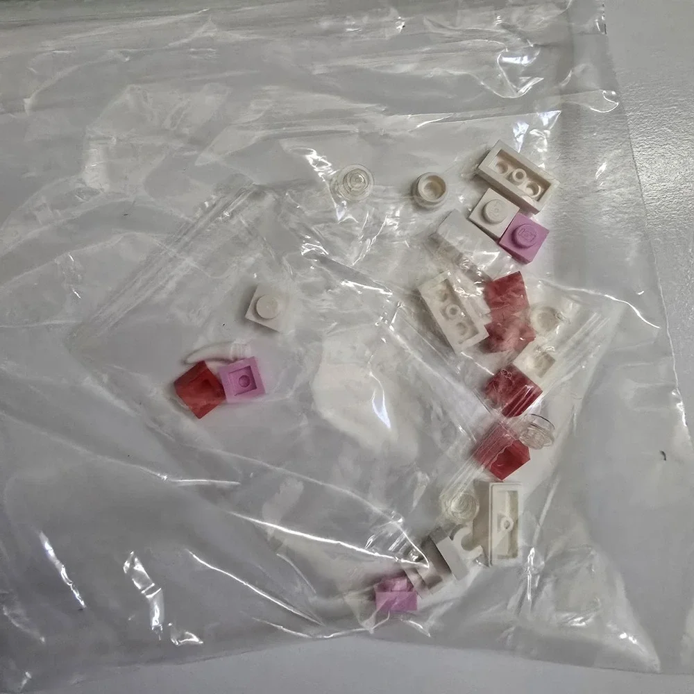 LEGO 11009 Classic Bricks & Lights‎ RETIRED Not Sure If Complete Damaged Box